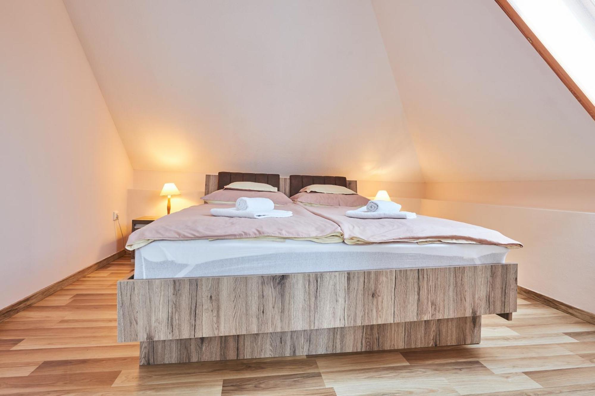ADA Apartmanház Hajdúszoboszló Exteriér fotografie