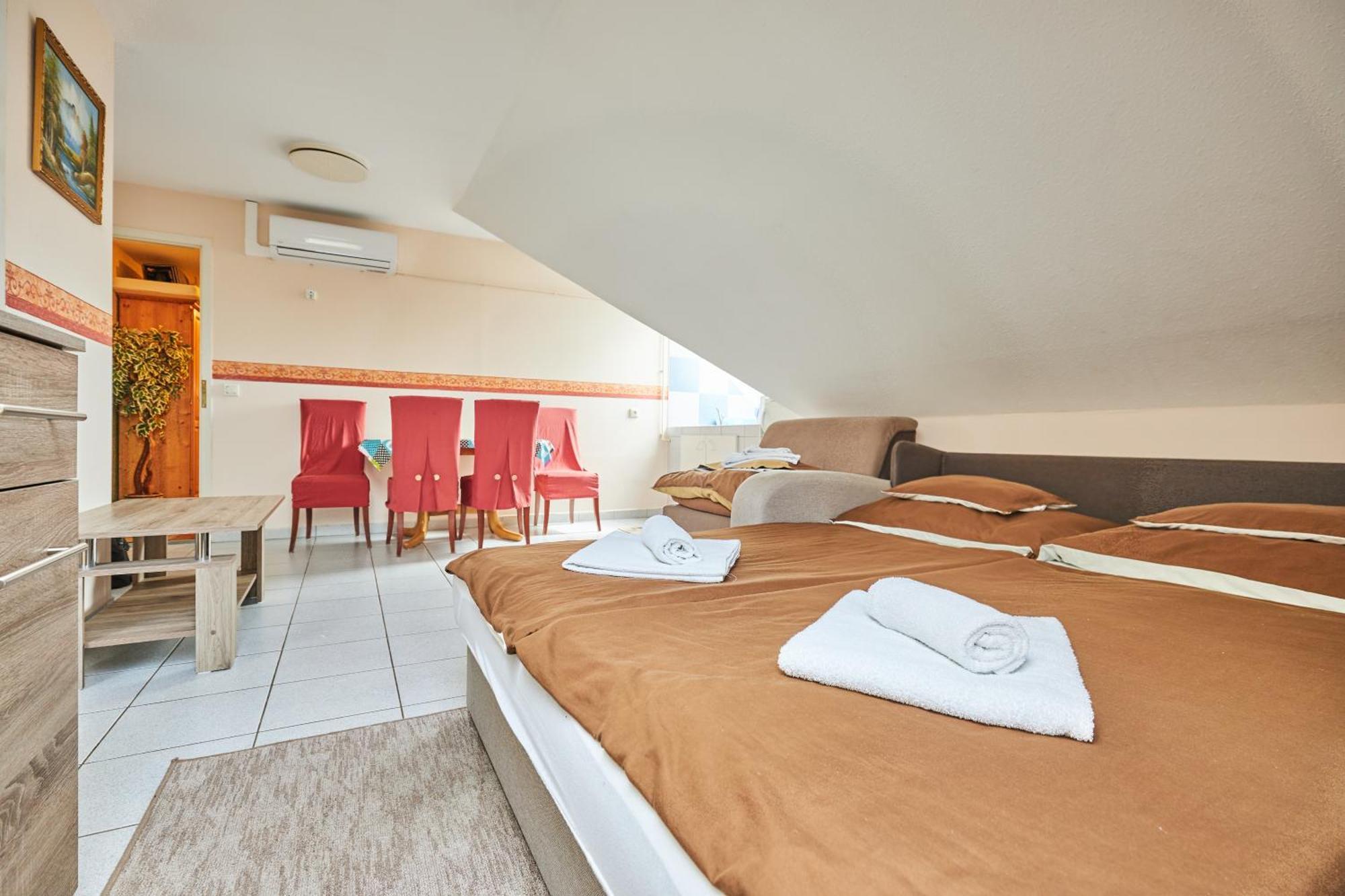 ADA Apartmanház Hajdúszoboszló Exteriér fotografie