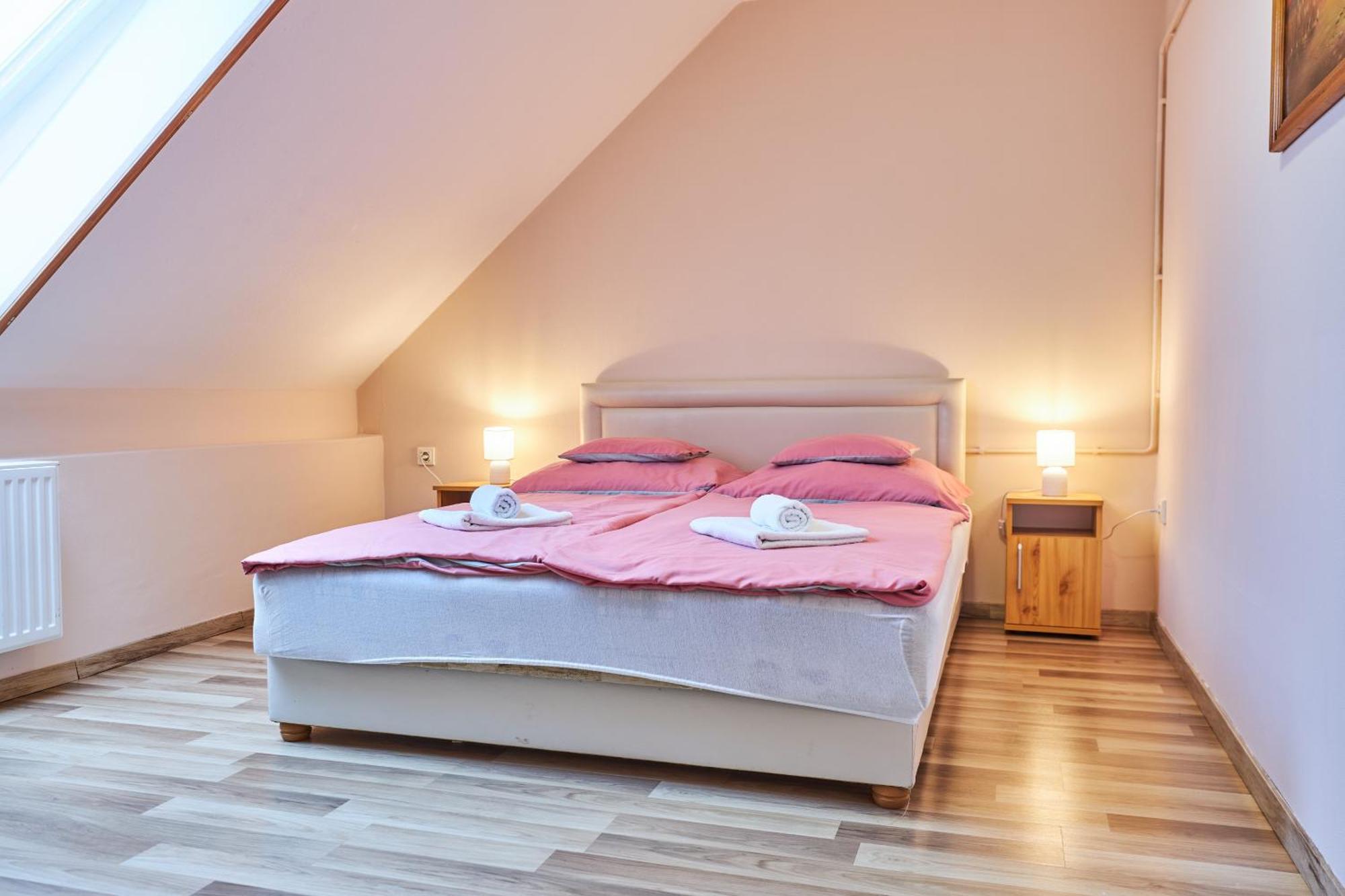 ADA Apartmanház Hajdúszoboszló Exteriér fotografie